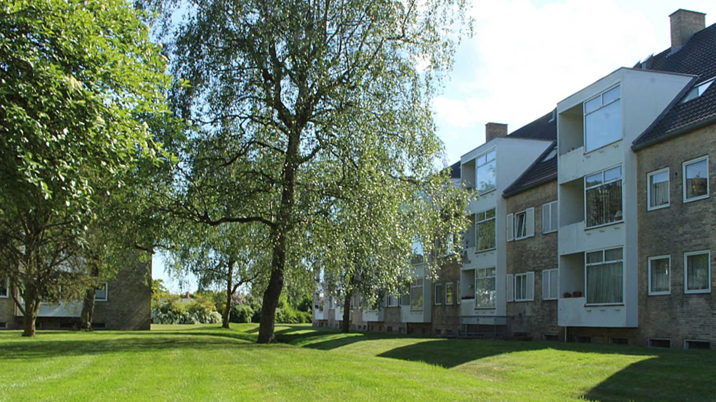 Etageboligbebyggelsen Ibstrupvænget i Jægersborg.